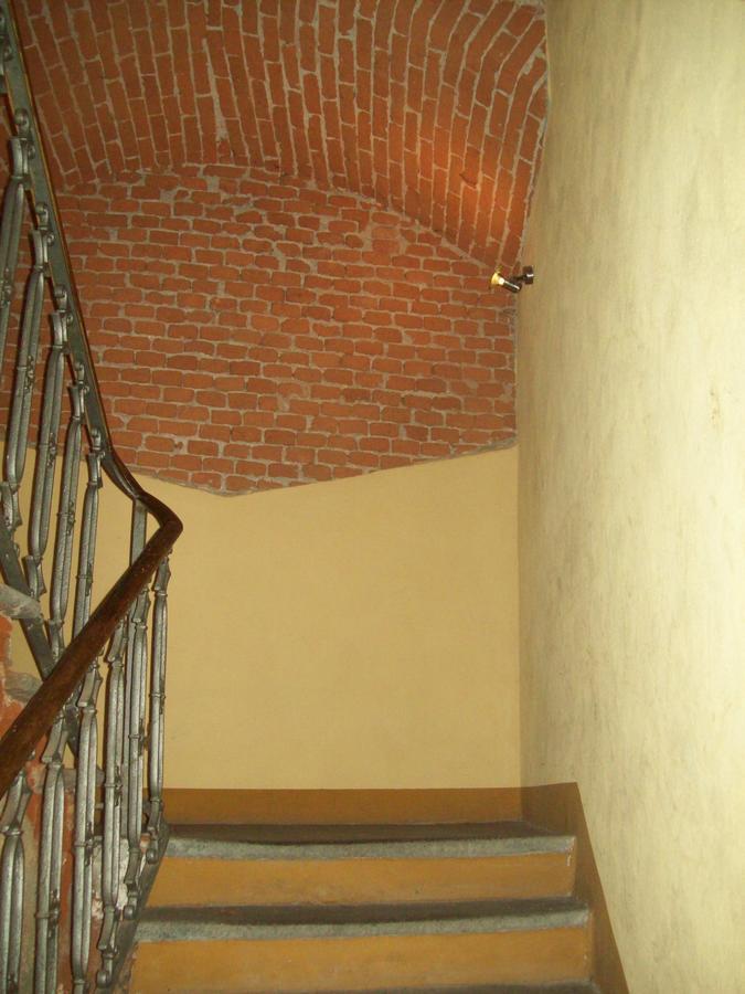 Hotel Excalibur Revello Exterior photo